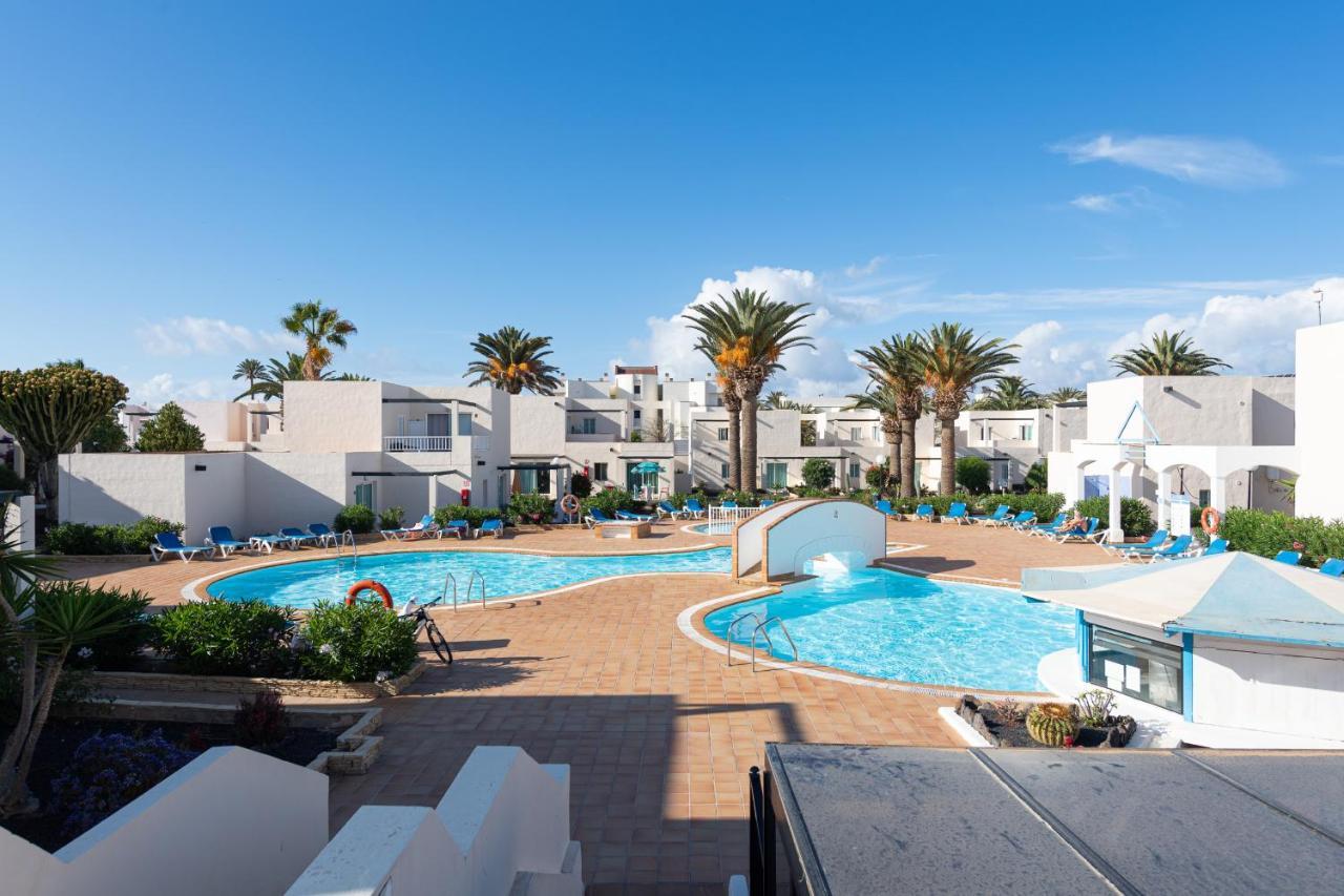 Homeforguest Apartamento 13 Con Terraza Y Piscina En קורלחו מראה חיצוני תמונה