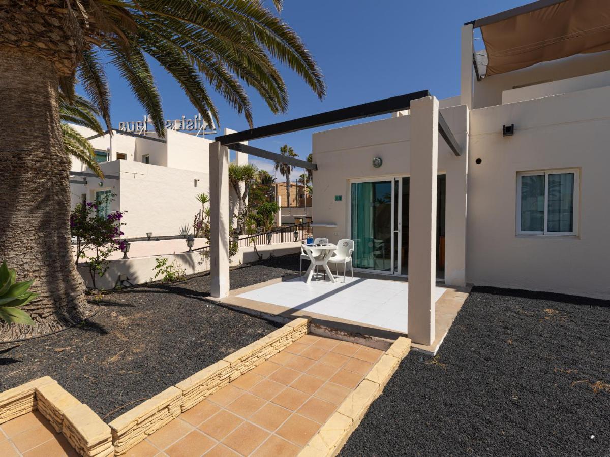 Homeforguest Apartamento 13 Con Terraza Y Piscina En קורלחו מראה חיצוני תמונה