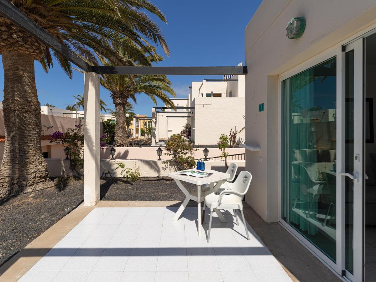 Homeforguest Apartamento 13 Con Terraza Y Piscina En קורלחו מראה חיצוני תמונה